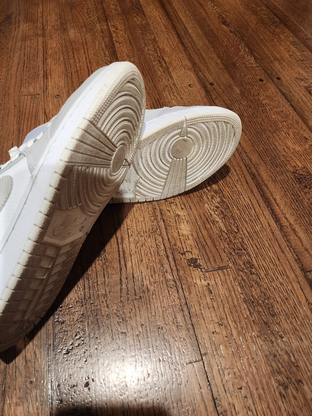 Nike Air Jordan 1 Low sneaker in the 'Paris' colorway